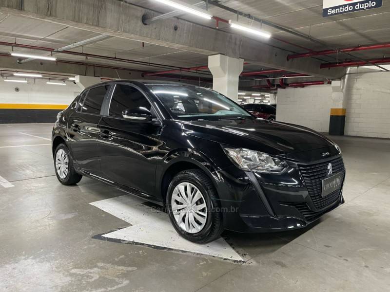 PEUGEOT - 208 - 2022/2022 - Preta - R$ 63.500,00