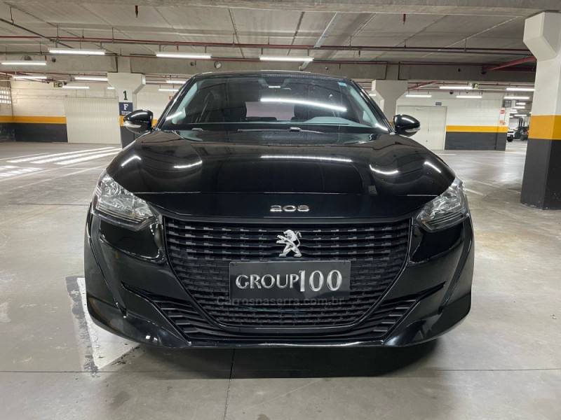 PEUGEOT - 208 - 2022/2022 - Preta - R$ 63.500,00