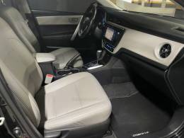 TOYOTA - COROLLA - 2018/2018 - Preta - R$ 94.900,00