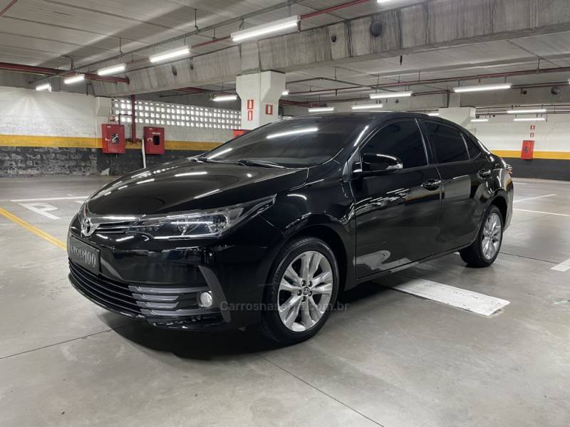 TOYOTA - COROLLA - 2018/2018 - Preta - R$ 94.900,00