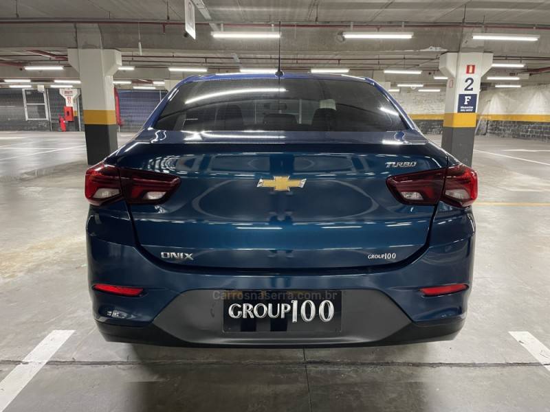 CHEVROLET - ONIX - 2020/2020 - Azul - R$ 70.000,00