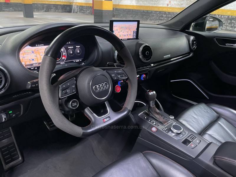 AUDI - RS3 - 2018/2018 - Branca - R$ 369.000,00