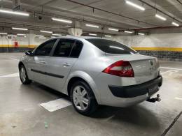 RENAULT - MÉGANE - 2008/2008 - Prata - R$ 26.500,00