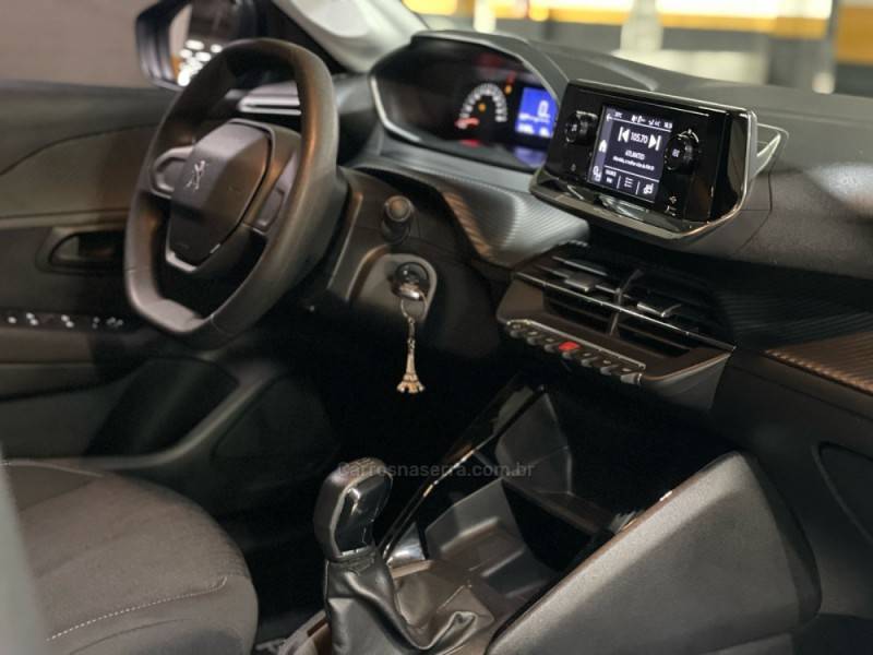 PEUGEOT - 208 - 2022/2022 - Preta - R$ 63.500,00
