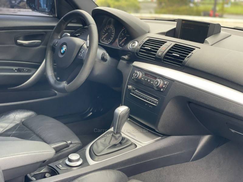 BMW - 130I - 2009/2009 - Preta - R$ 102.000,00