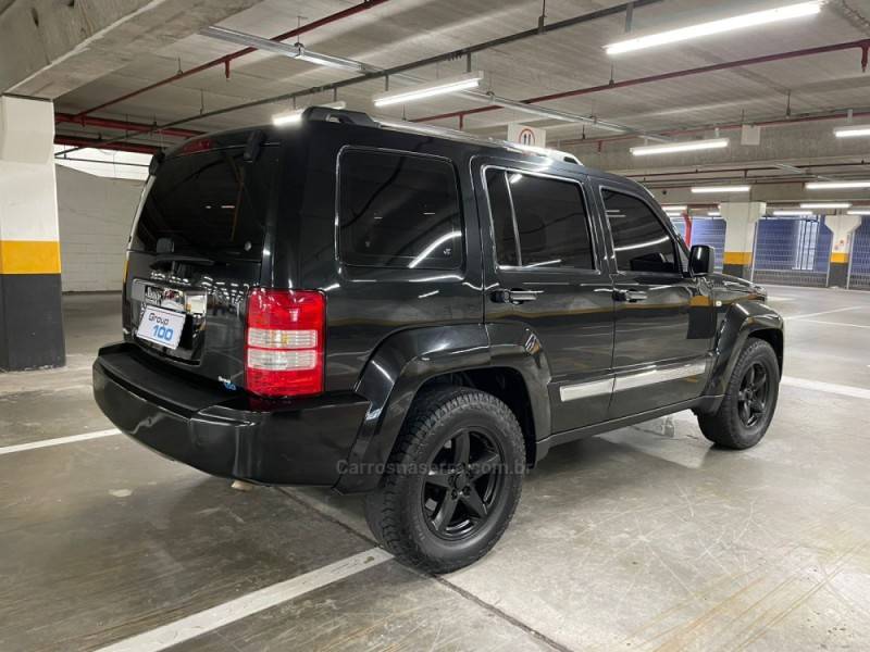 JEEP - CHEROKEE - 2010/2010 - Preta - R$ 65.000,00