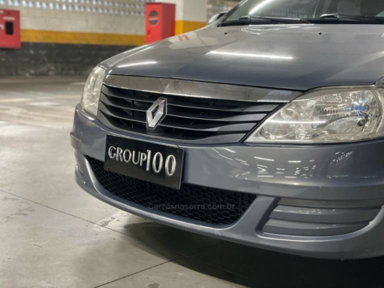 RENAULT - LOGAN - 2013/2013 - Cinza - R$ 23.900,00