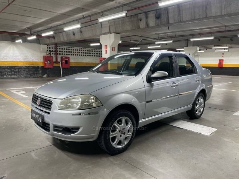FIAT - SIENA - 2011/2011 - Prata - R$ 33.500,00