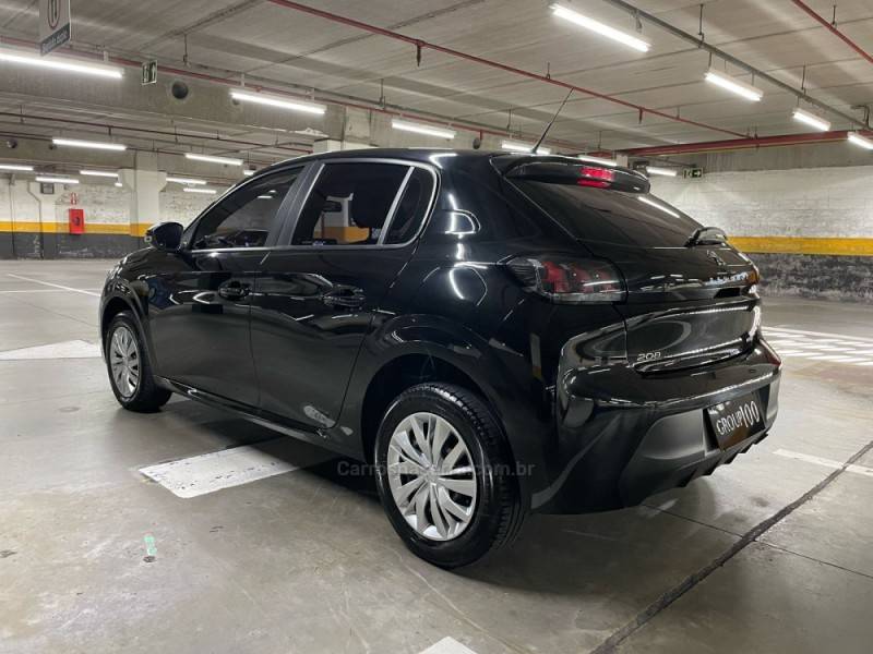 PEUGEOT - 208 - 2022/2022 - Preta - R$ 63.500,00