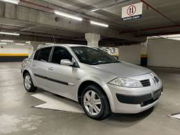 RENAULT - MÉGANE - 2008/2008 - Prata - R$ 26.500,00